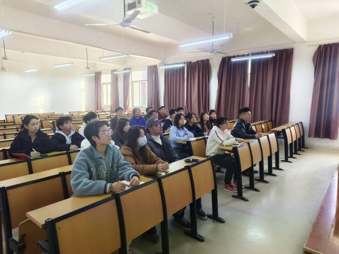 党建动态|太阳集团官网8722学生第一党支部召开十一月主题党日活动