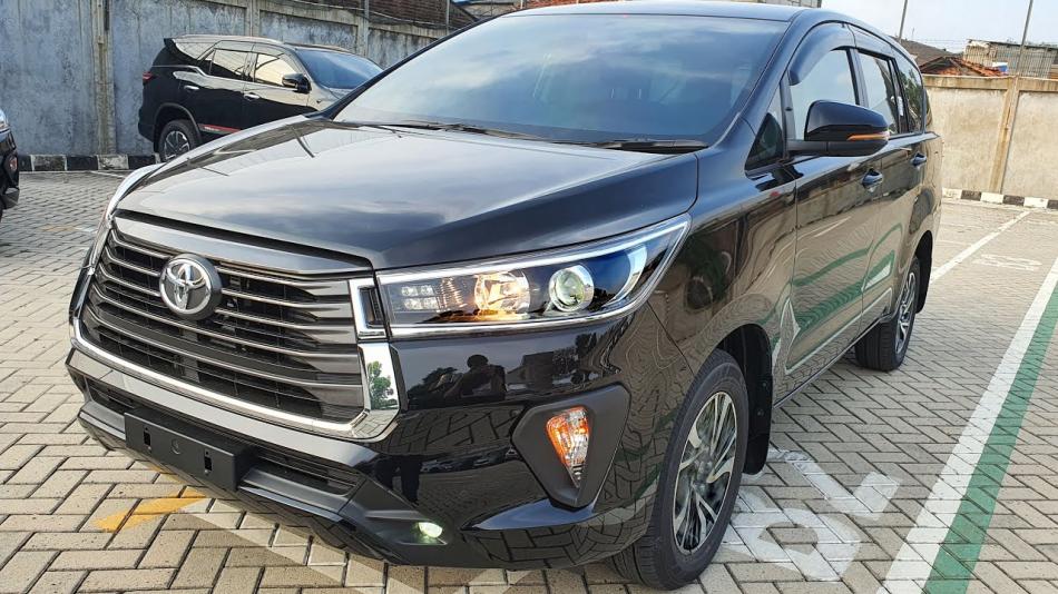 Tampilan Innova terbaru versi Facelift