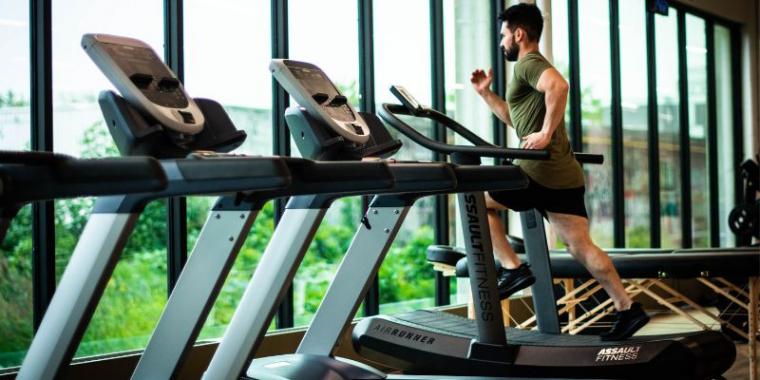 Tips Latihan Dengan Treadmill untuk Menurunkan Berat Badan